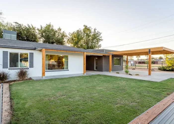 Holiday home Tangerine Terrace - Modern Living Firepit Bbq *